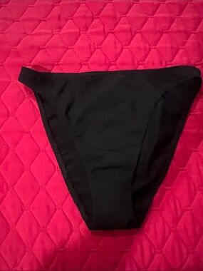 SKIMS Black High-Cut Bikini Bottom in Color Obsidion NWT